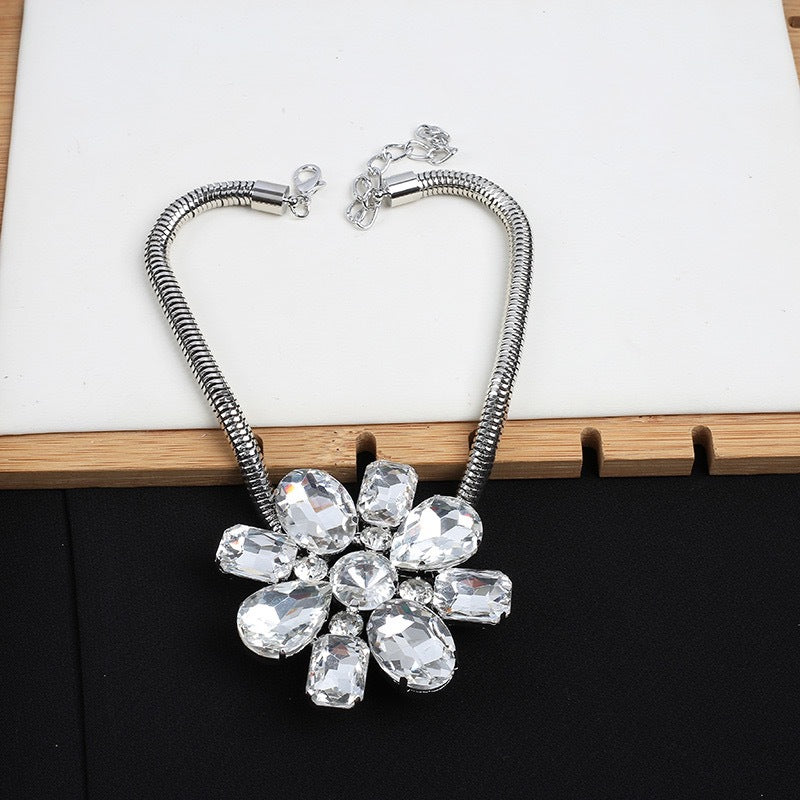 Collar De Flor De Cristal Grande De Aleación Al Por Mayor
